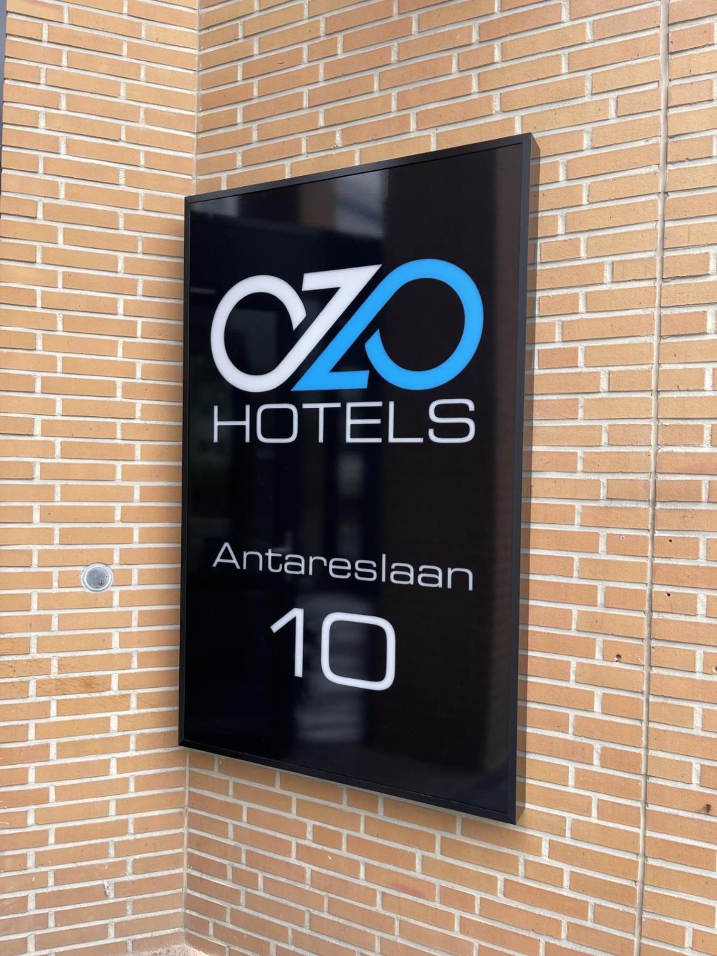 Ozo Hotels Antares Airport Hoofddorp Exterior foto